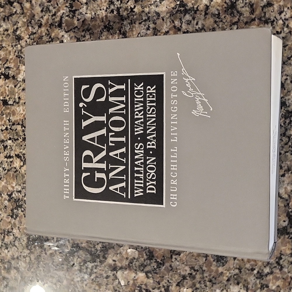 Gray's Anatomy Thirty-seventh edition 1989 by Dr Henry Gray Hardcover